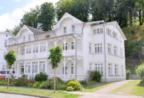 Villa Amanda by Rujana Binz